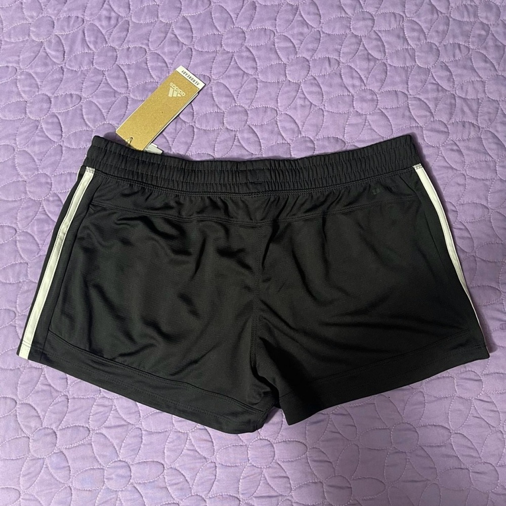 Adidas short - Picture 4 of 4
